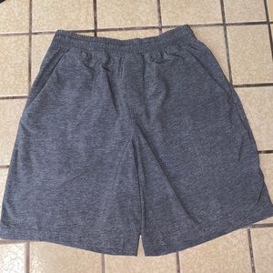 LULULEMON MENS 9” PACE BREAKER SHORT - sz M
